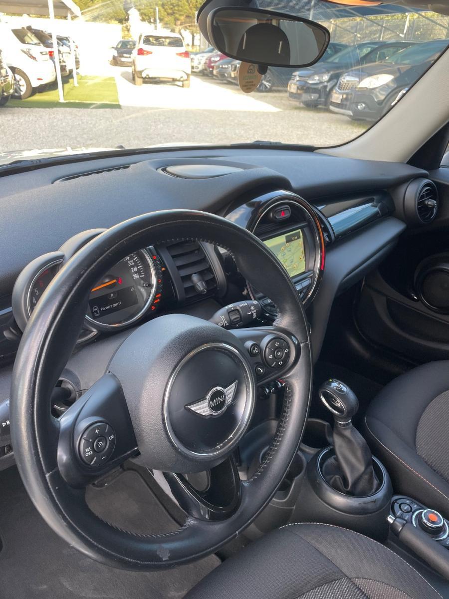 MINI - Mini - 1.5 Cooper D Business XL