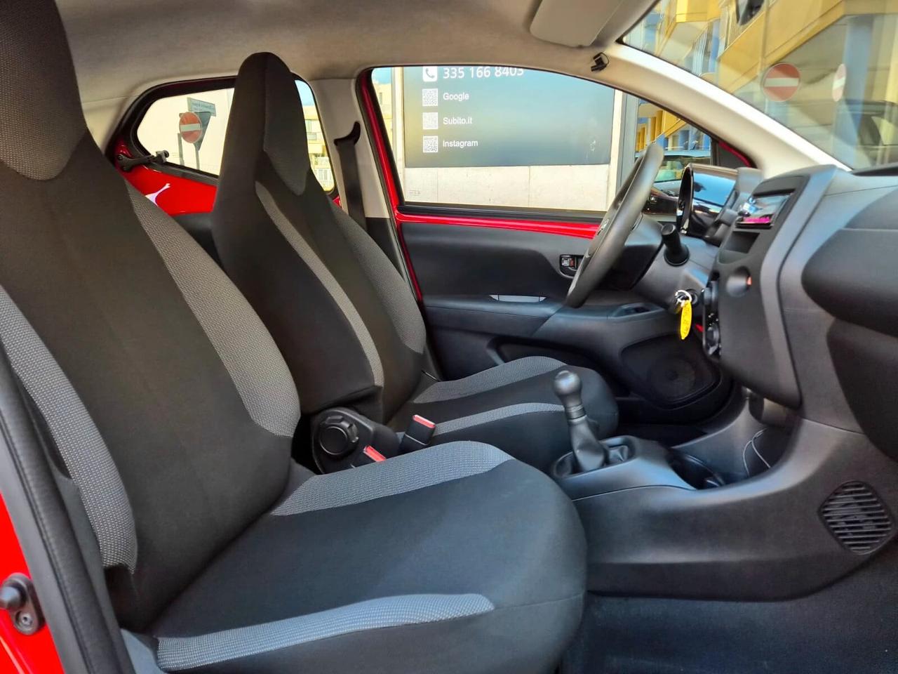 Toyota Aygo 1.0 VVT-i 69 CV 5 porte x-cool TSS