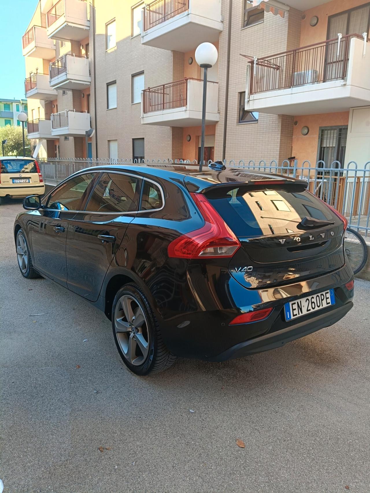 Volvo V40 D2 1.6 Momentum