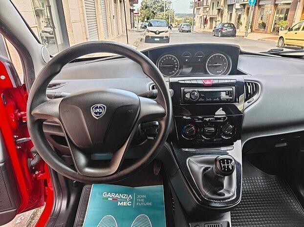 LANCIA Ypsilon 1.2 Benzina 69 cv 5 porte - 2017