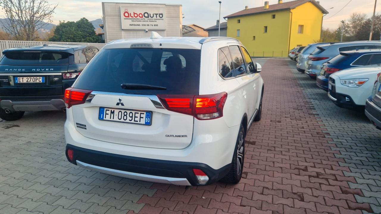 Mitsubishi Outlander 2.2 DI-D 4WD 7p.. garantito 12M