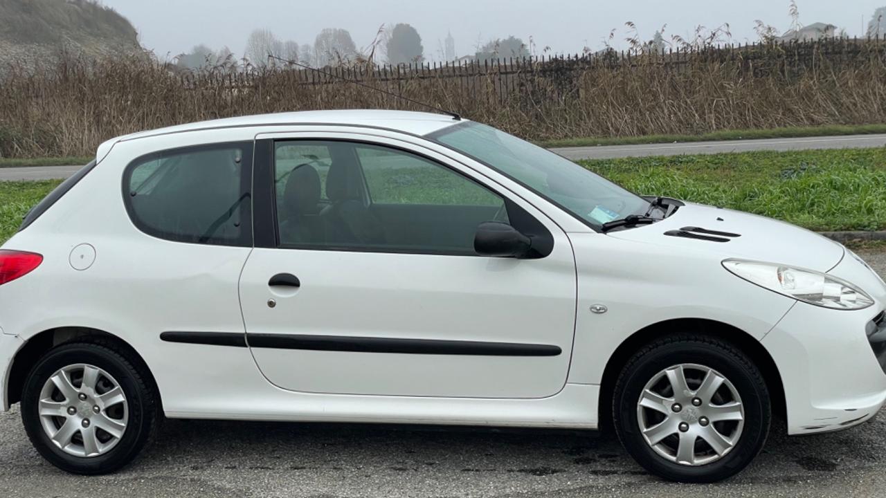 Peugeot 206 Plus 1.1 CV60 porte 3 Trendy