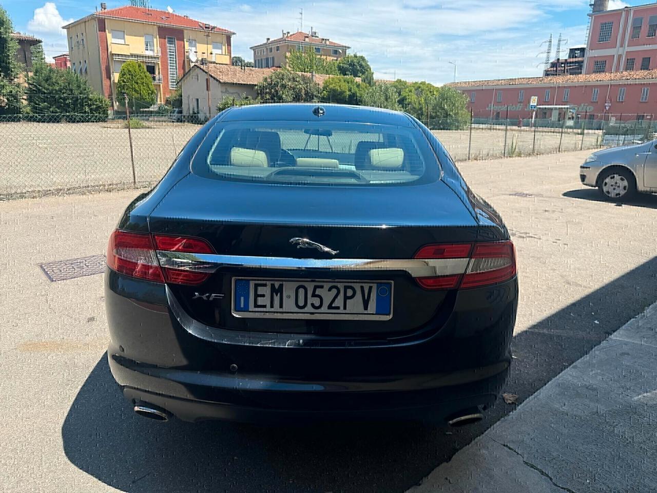 Jaguar XF 2012 3.0 DIESEL Solo Per Commercianti