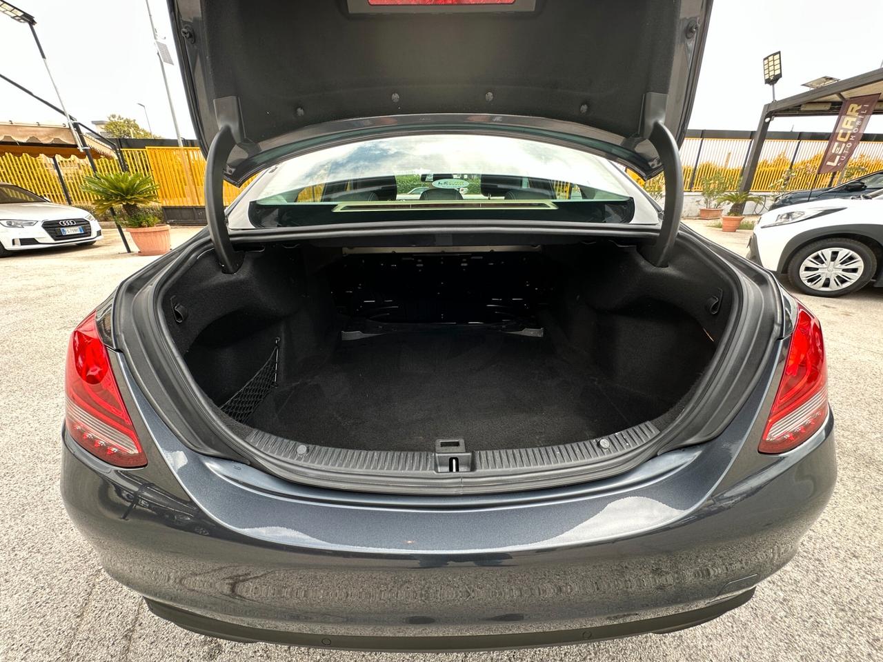 MERCEDES BENZ C 180 d Auto Executive
