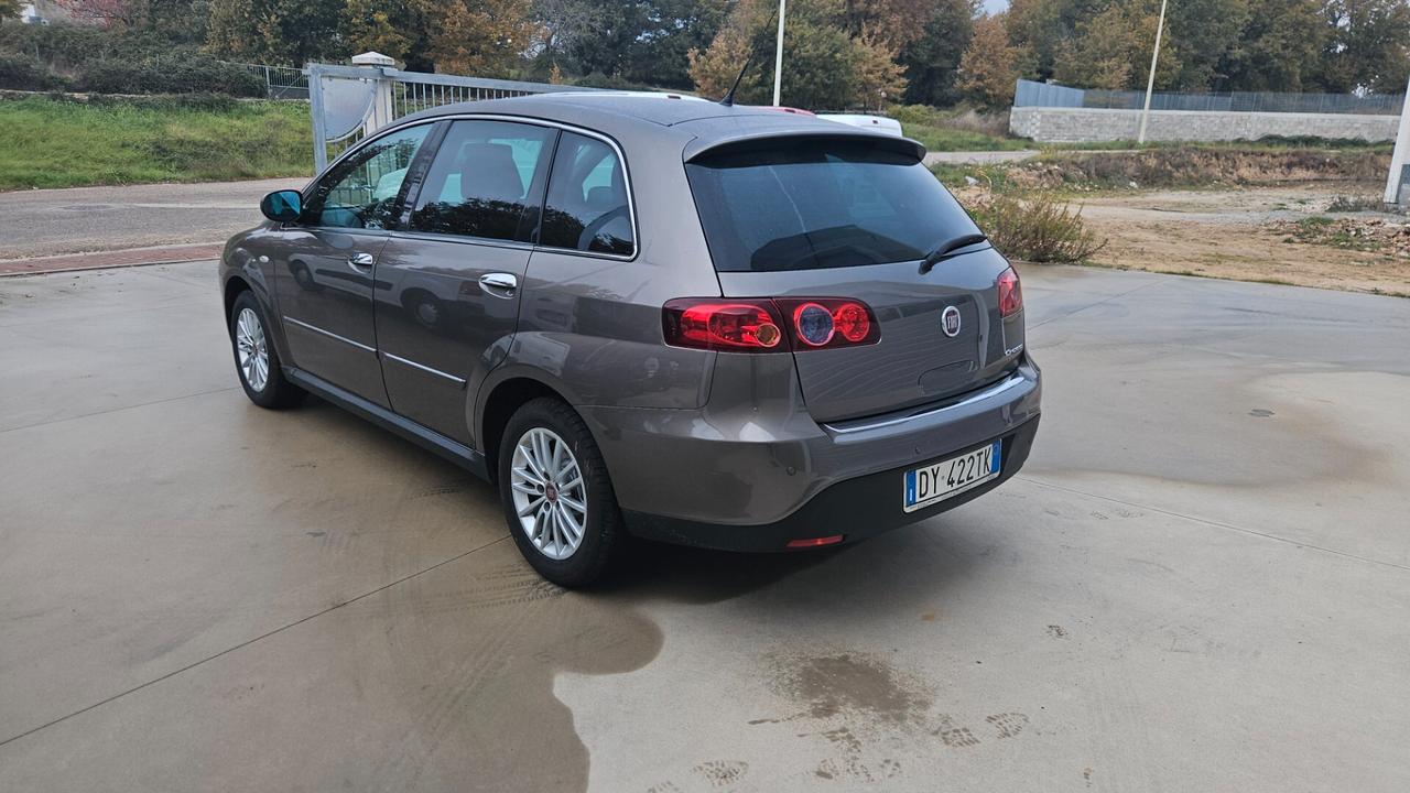 Fiat Croma 1.9 Multijet Emotion