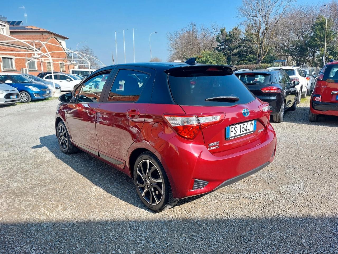 Toyota Yaris Hybrid RED AUTOMATICA KM 910000 12 MESI GAR.