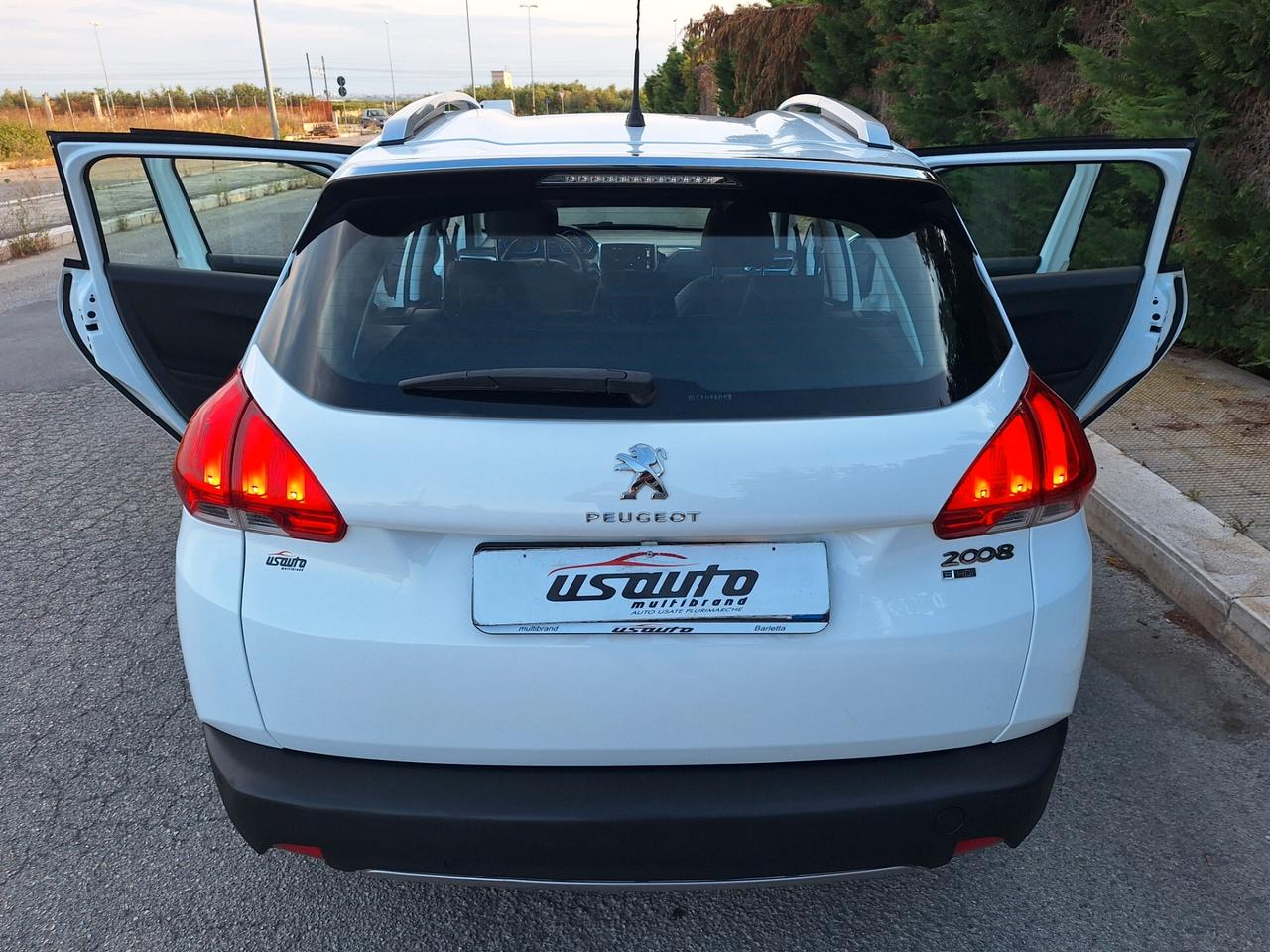 Peugeot 2008 1.6 e-HDi 92 CV "Allure" NAVI