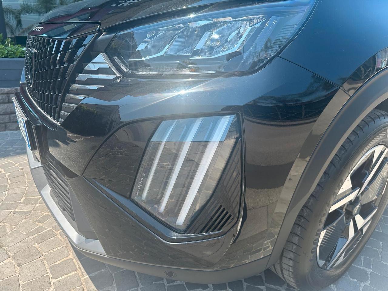 Peugeot 2008 PureTech 100 S&S Allure