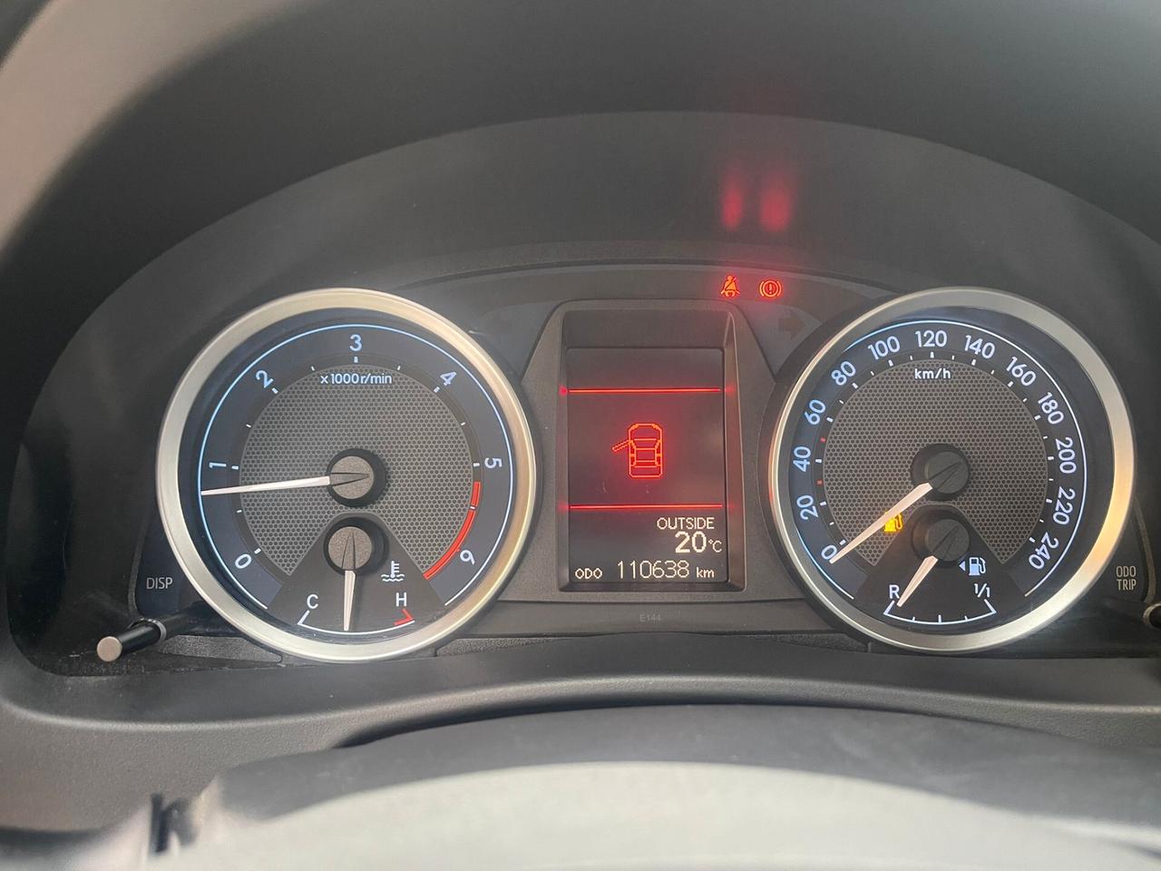 Toyota Auris 1.4 D-4D Lounge