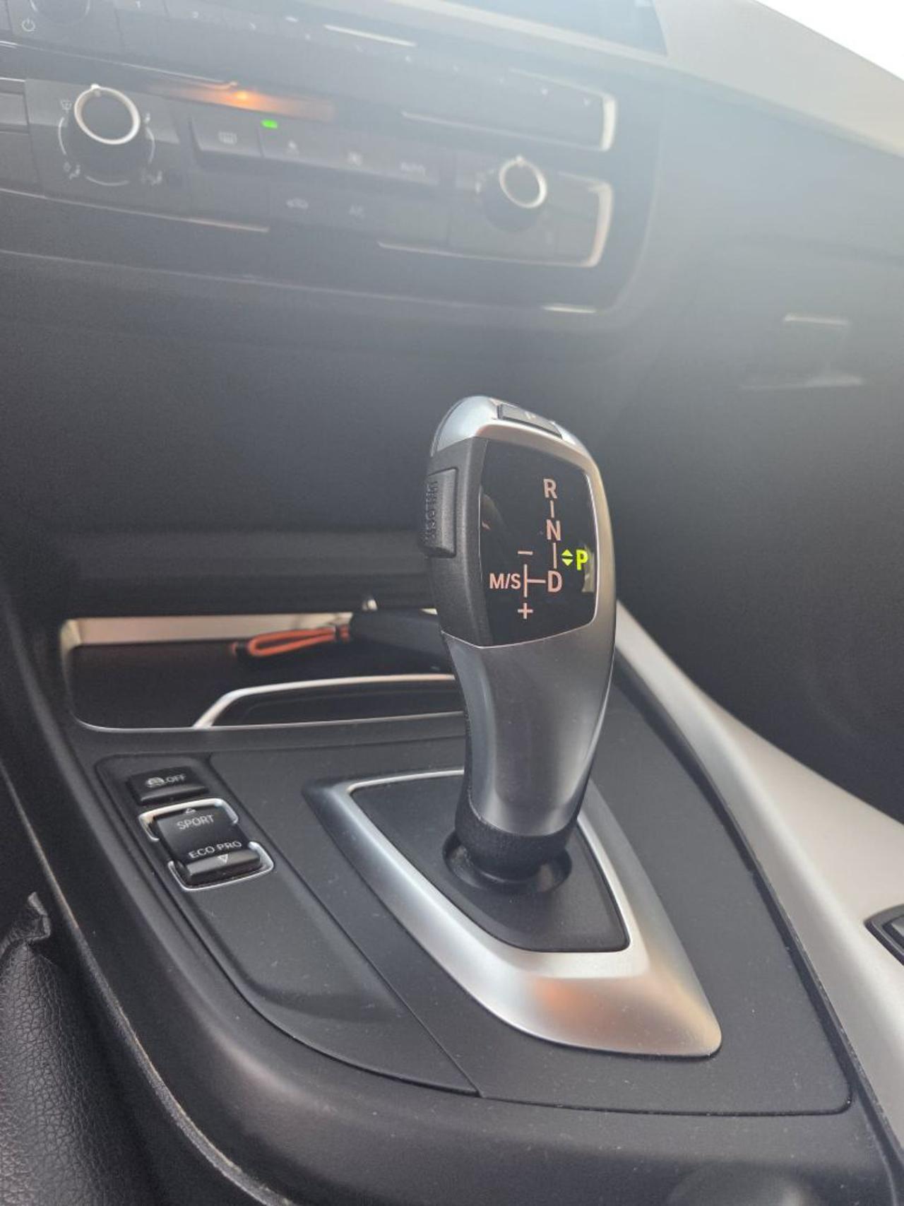 BMW Serie 1 5 Porte 118d Advantage 5p auto