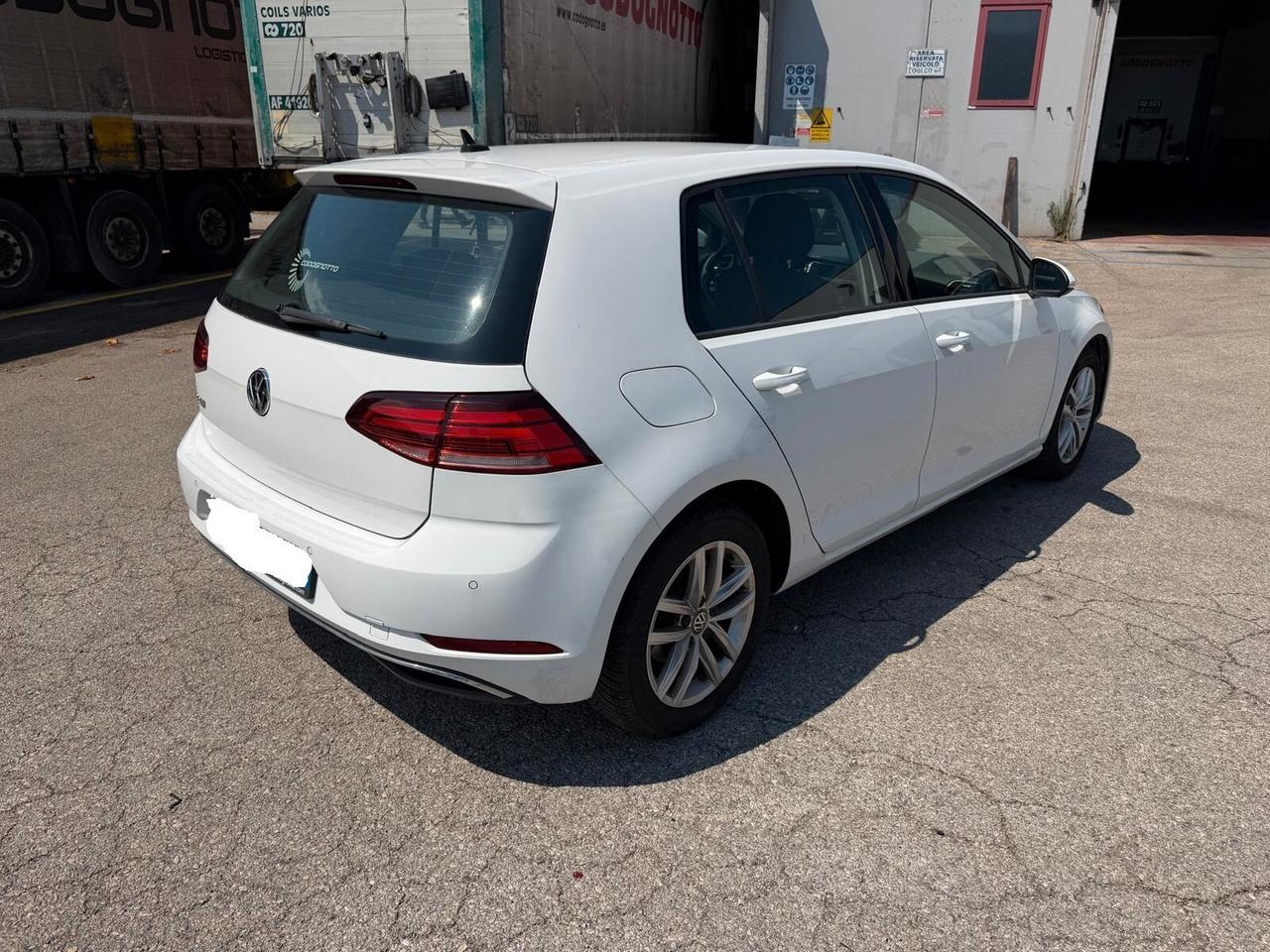Volkswagen Golf 1.6 TDI 115 CV 5p. Business BlueMotion Technology
