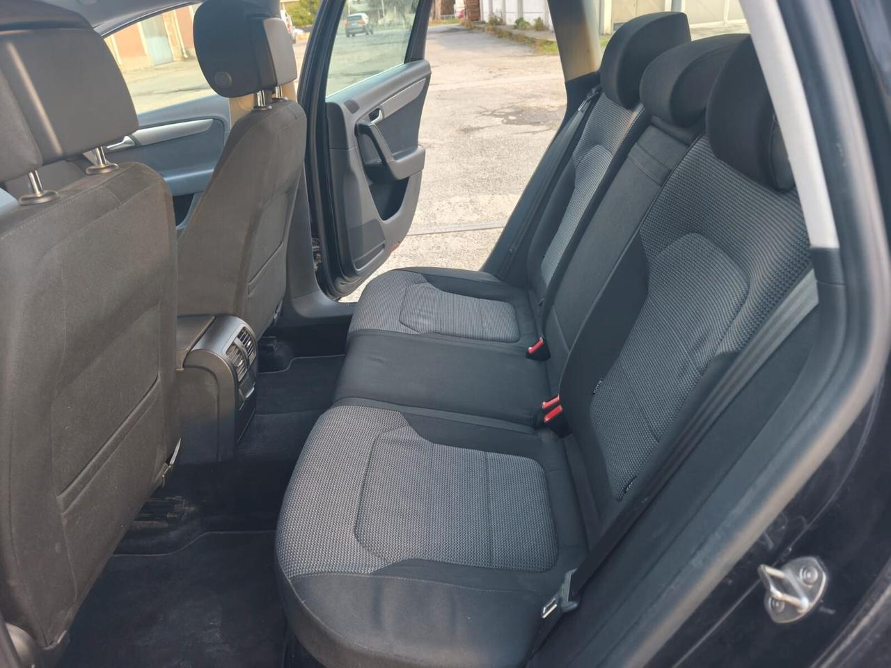Volkswagen Passat SW 2014---1.6 Diesel