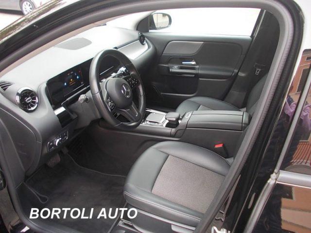 MERCEDES-BENZ GLA 200 d 57.000 KM AUTOMATICA BUSINESS EXTRA