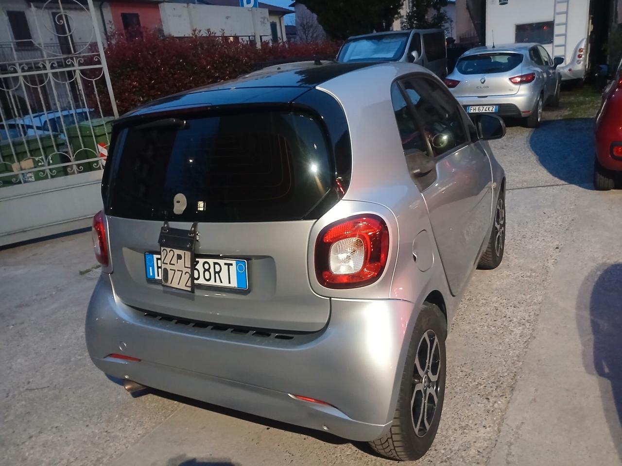 Smart ForTwo 70 1.0 Passion ***AUTOMATICA NAVIGATORE**IDONEA NEOPATENTATI