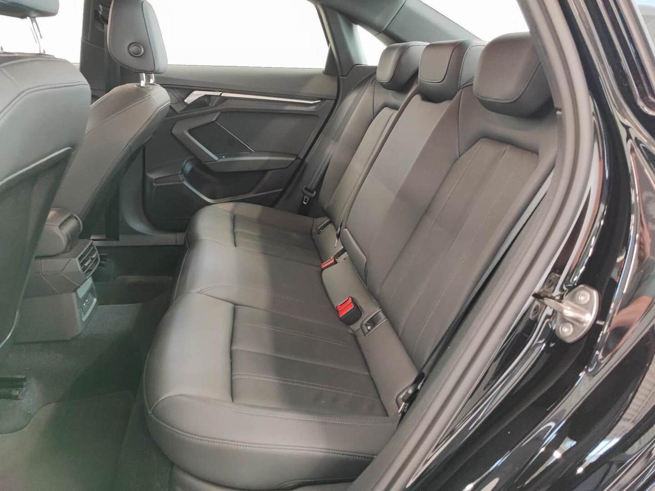 Audi A3 Sedan 35 TFSI Business Advanced