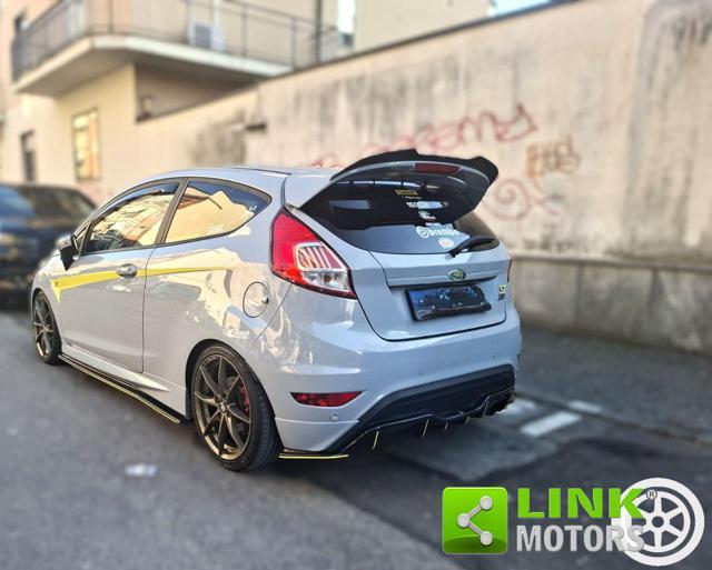FORD Fiesta 1.6 200CV 3 porte ST 200