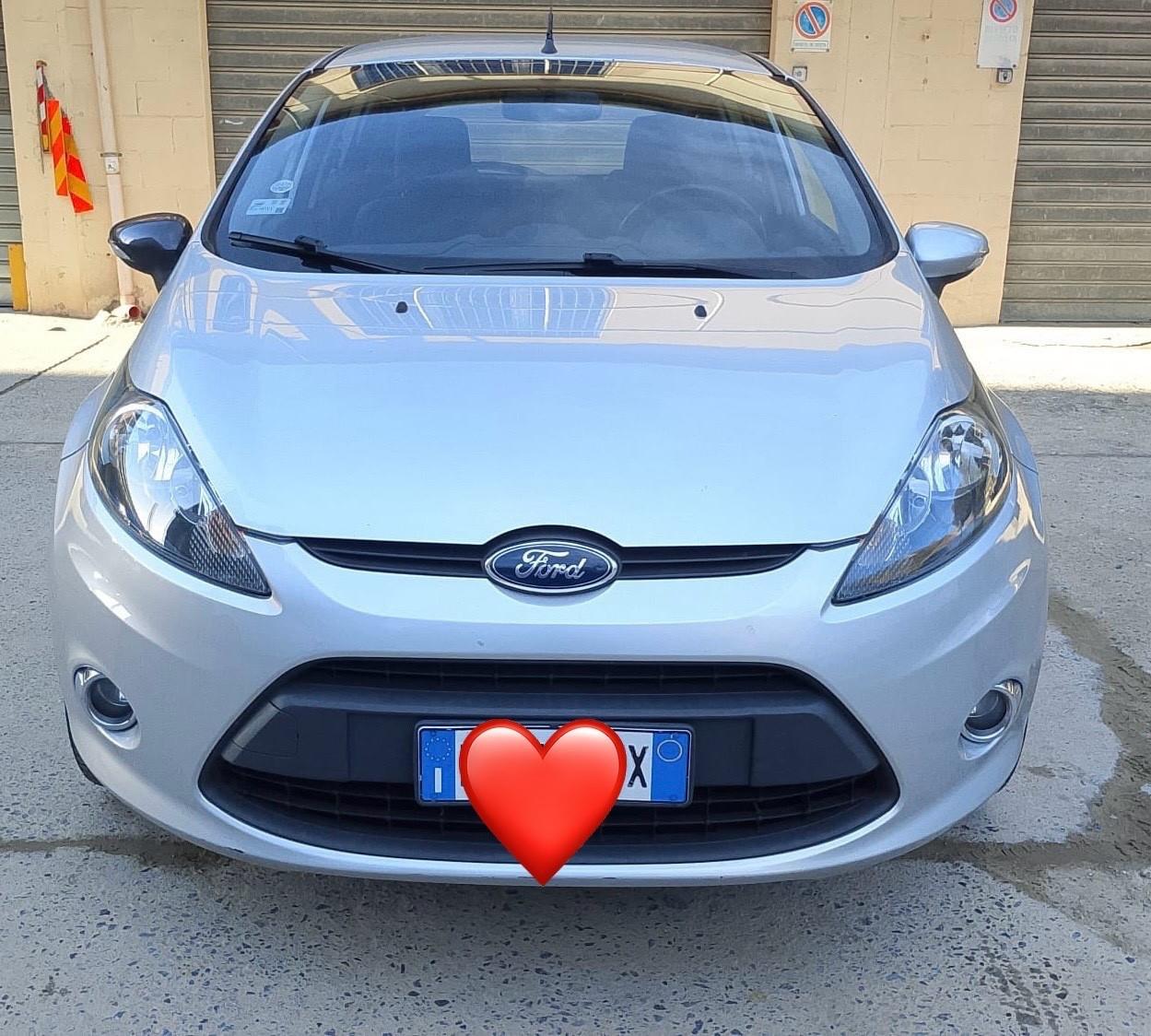 Ford Fiesta 1.4 16V 5p. Bz.- GPL Titanium Bs. 2012