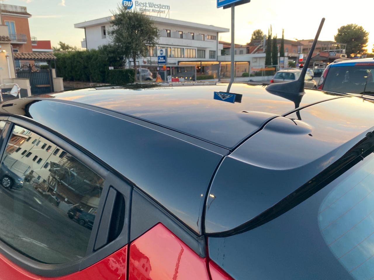 LANCIA Ypsilon B-Color 1.0 hybrid GOLD RadioAPP