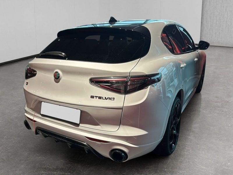 Alfa Romeo Stelvio 2.2 t Tributo Italiano Q4 210cv auto