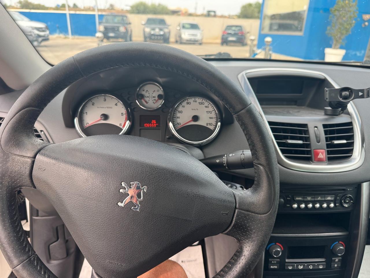 Peugeot 207 1.6 HDi 110CV CABRIO COUPE' Féline
