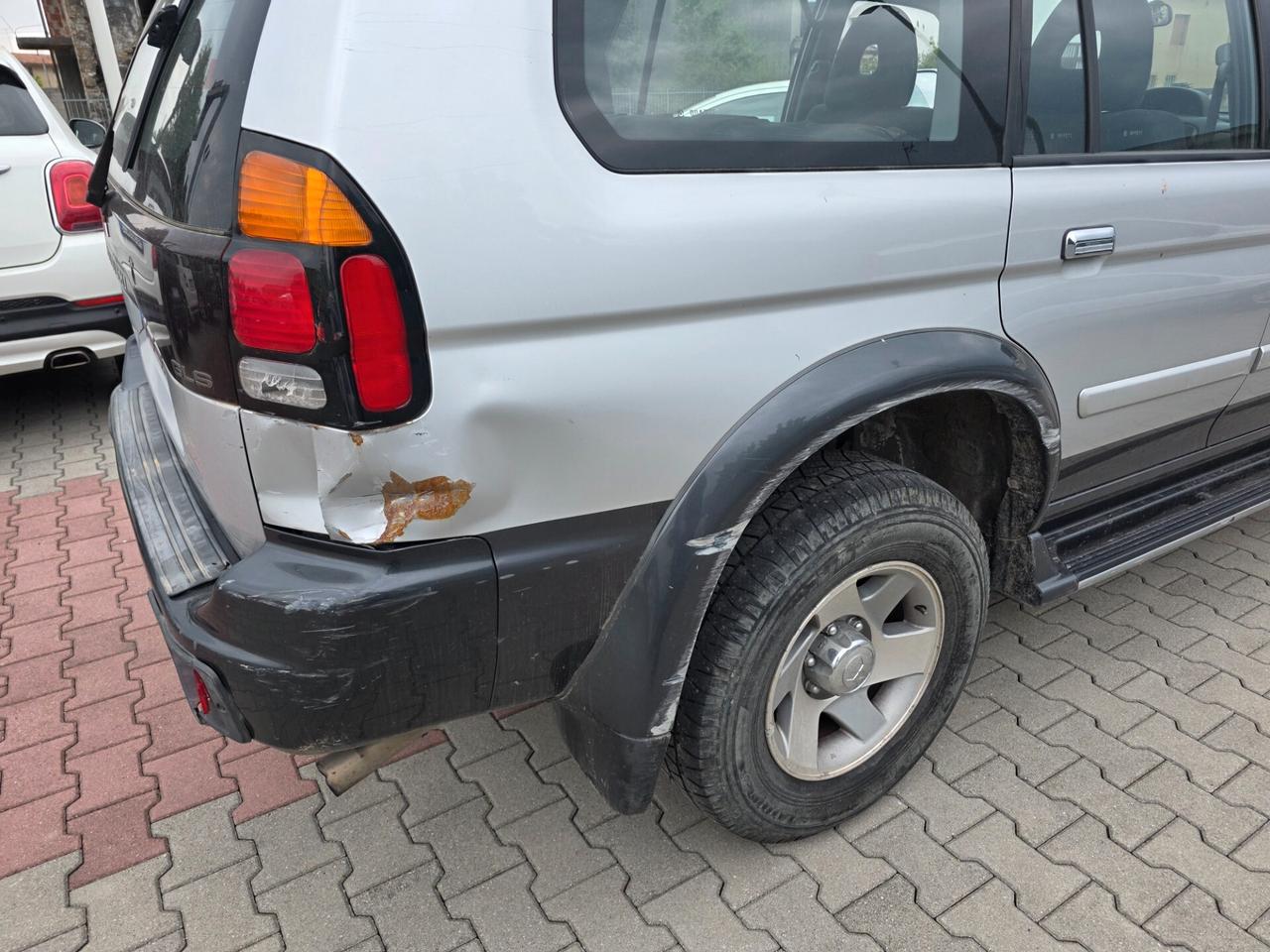 Mitsubishi Pajero Sport 2.5 TDI GLS Target 4x4