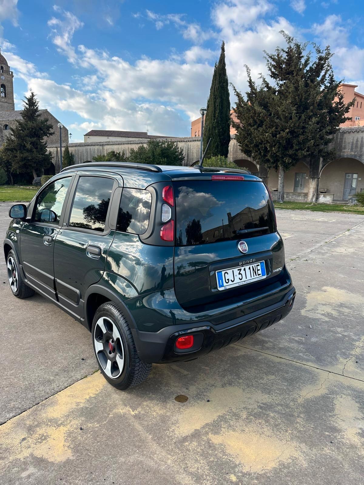 Fiat Panda 1.0 FireFly S&S Hybrid Garmin