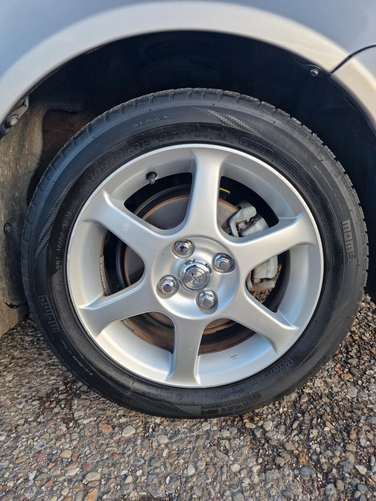 Toyota Yaris 1.5i 16V TS