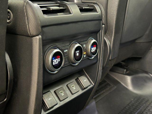 LAND ROVER Defender 110 3.0D I6 250 CV AWD Auto S