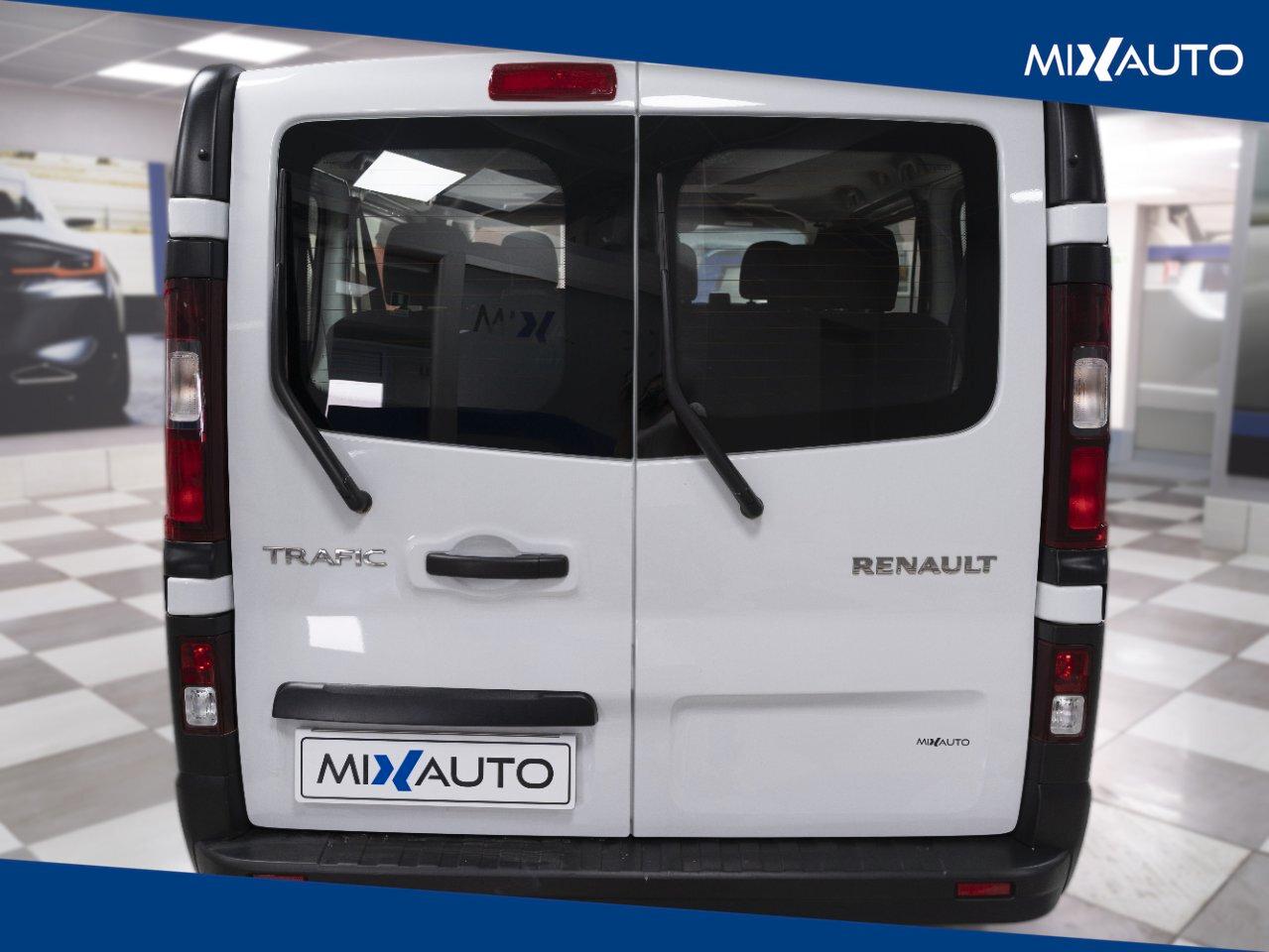 Renault Trafic Passenger 2.0 Authentic Energy Blue DCI 110CV 4 Porte