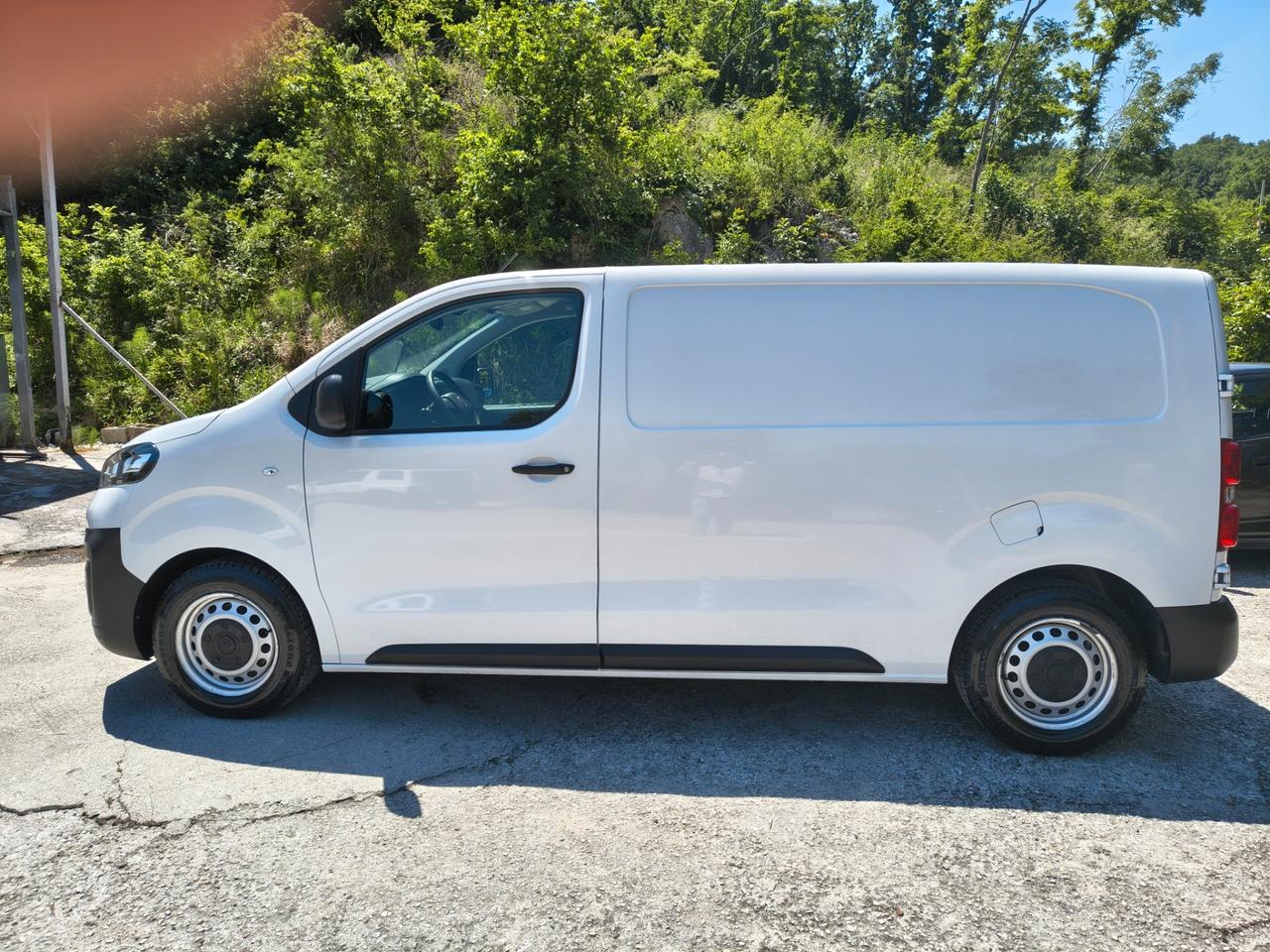 Fiat scudo 1.5 hdi cargo 3 posti