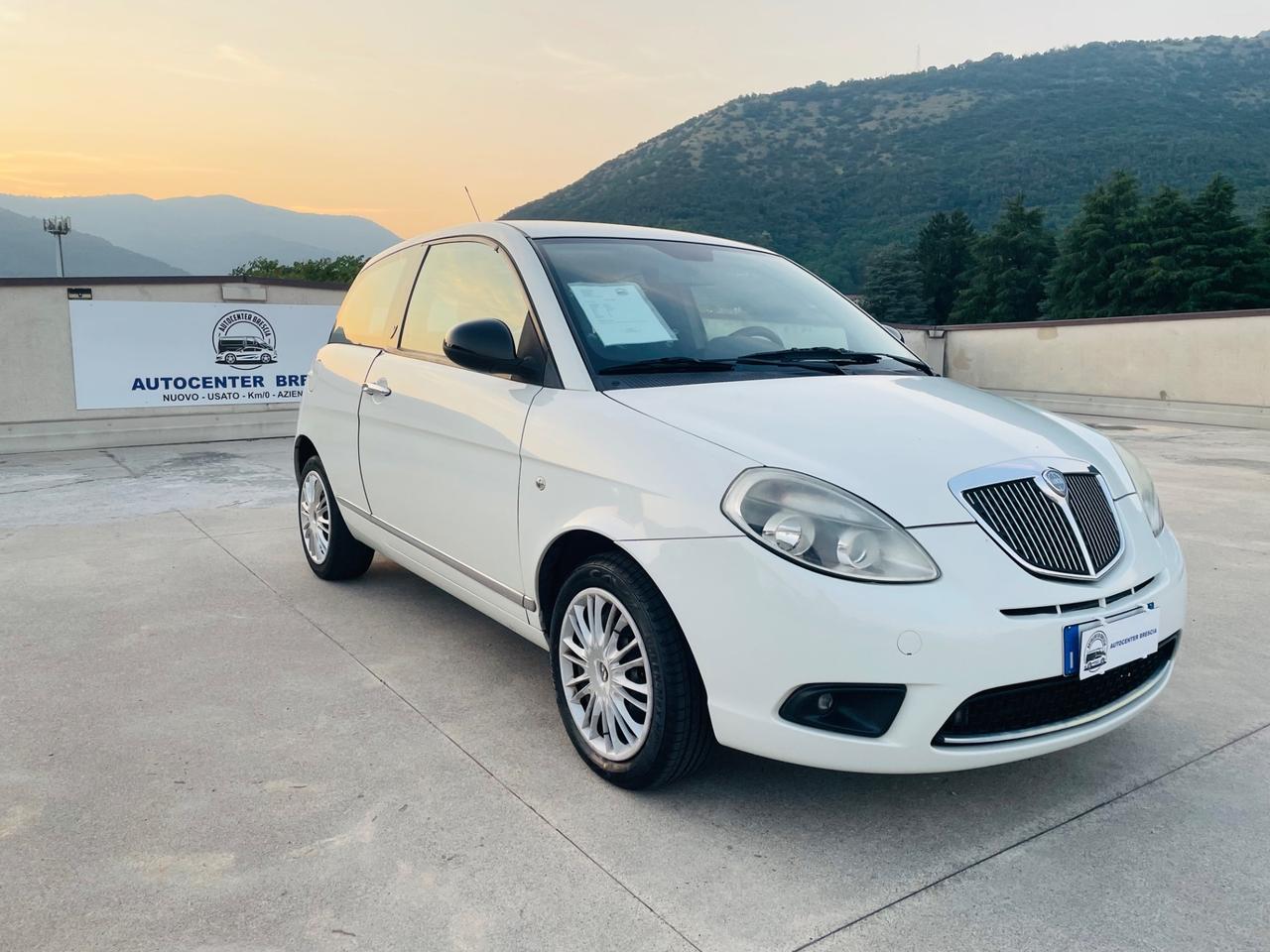 Lancia Ypsilon 1.2 Platinum OK NEOPATENTATI