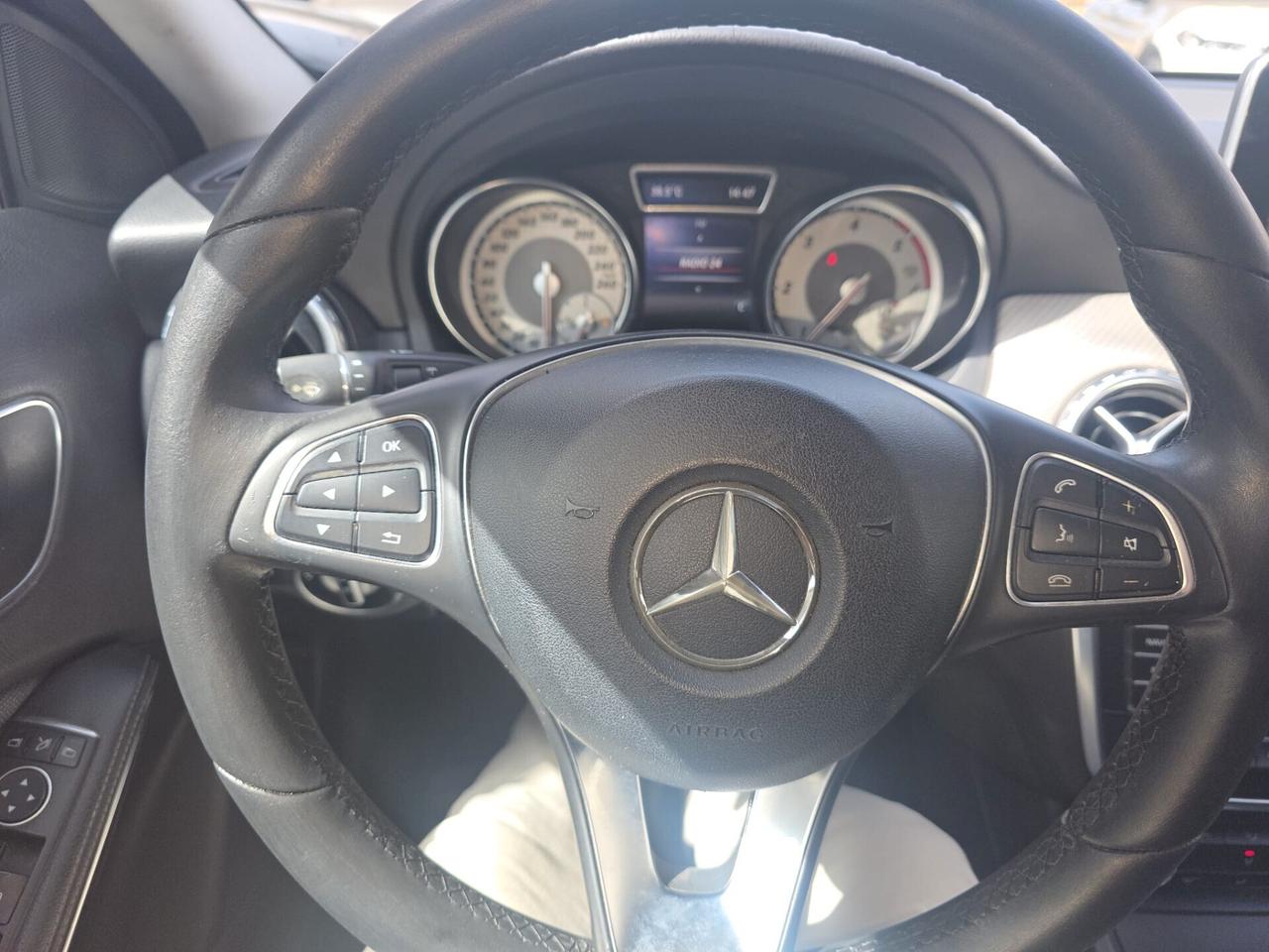 Mercedes-benz GLA 180 d Executive