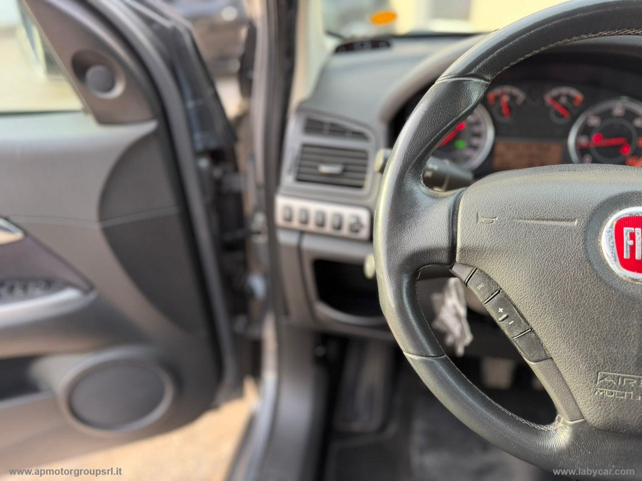 FIAT Croma 1.9 MJT Emotion