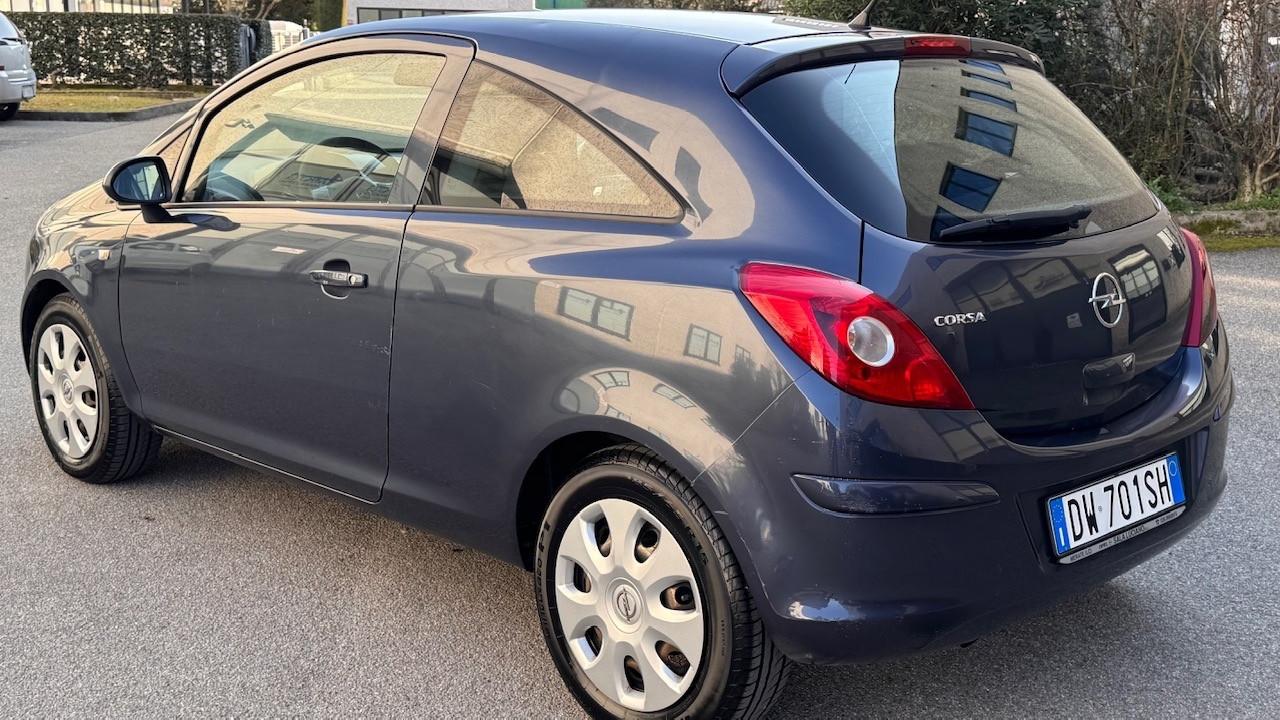 Opel Corsa 1.2 3 porte Enjoy GPL