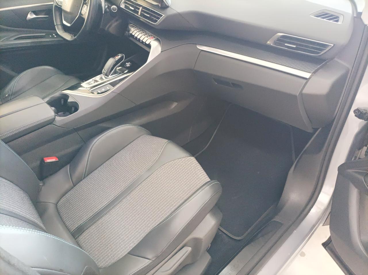 Peugeot 3008 BlueHDi 130 S&S EAT8 Allure 12/2021