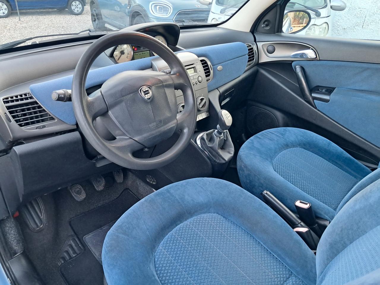 Lancia Ypsilon 1.2 Argento