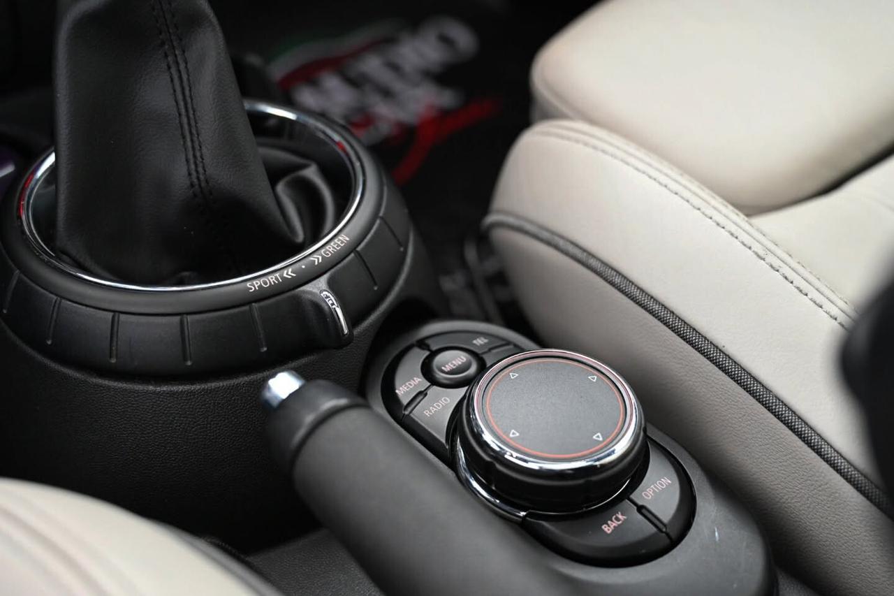 Mini COOPER D 1.5 Hype TETTO PELLE LED