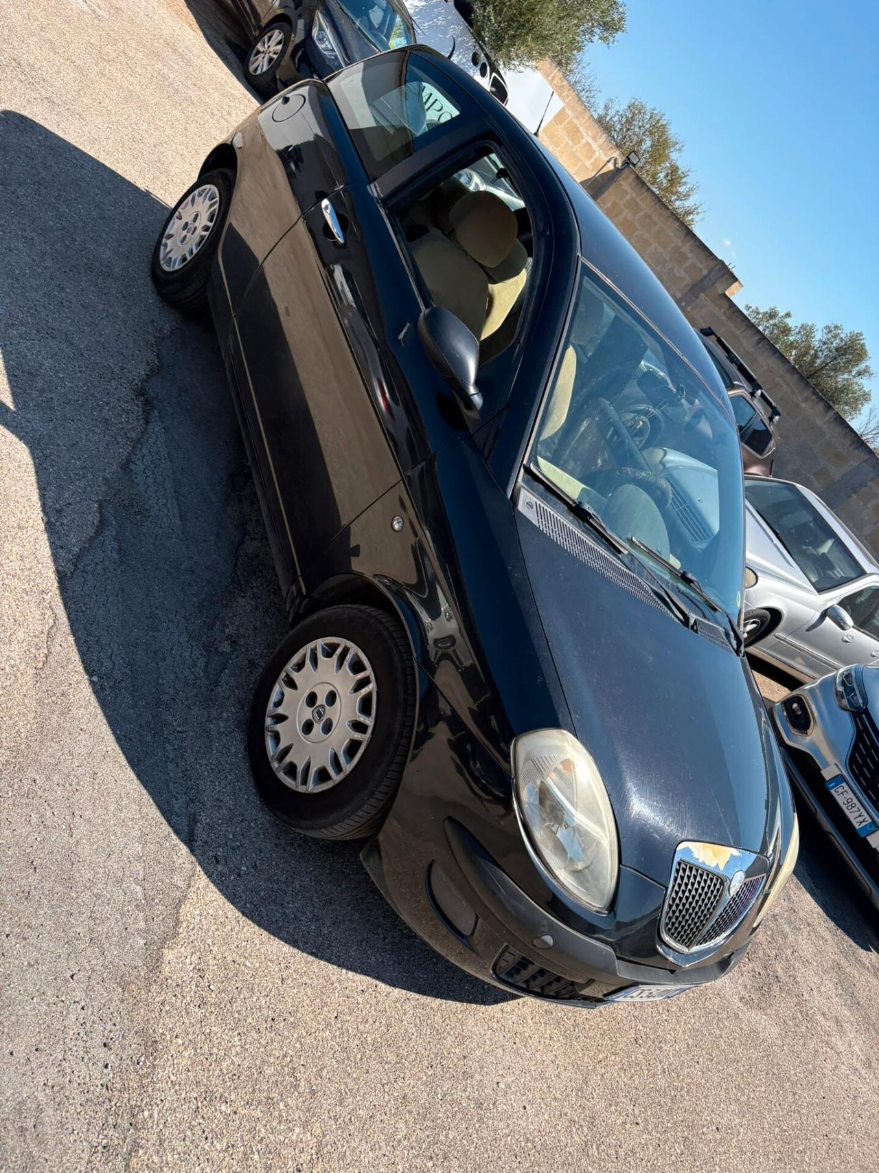 Lancia Ypsilon 1.2 16V Argento