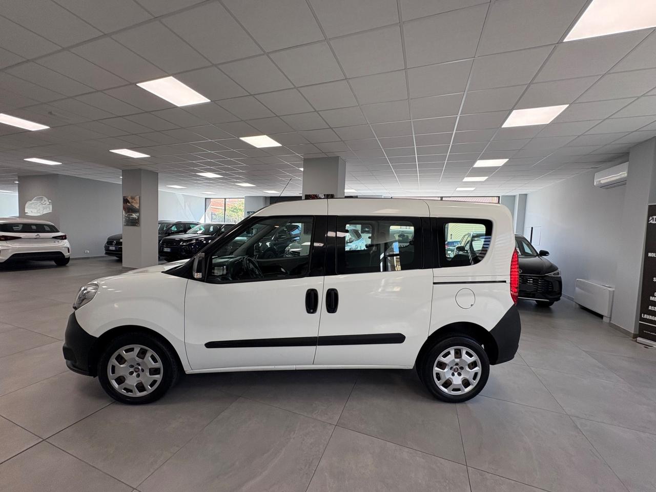 Fiat Doblò 1.6 MJT 95CV 2016 km 30000 euro6B
