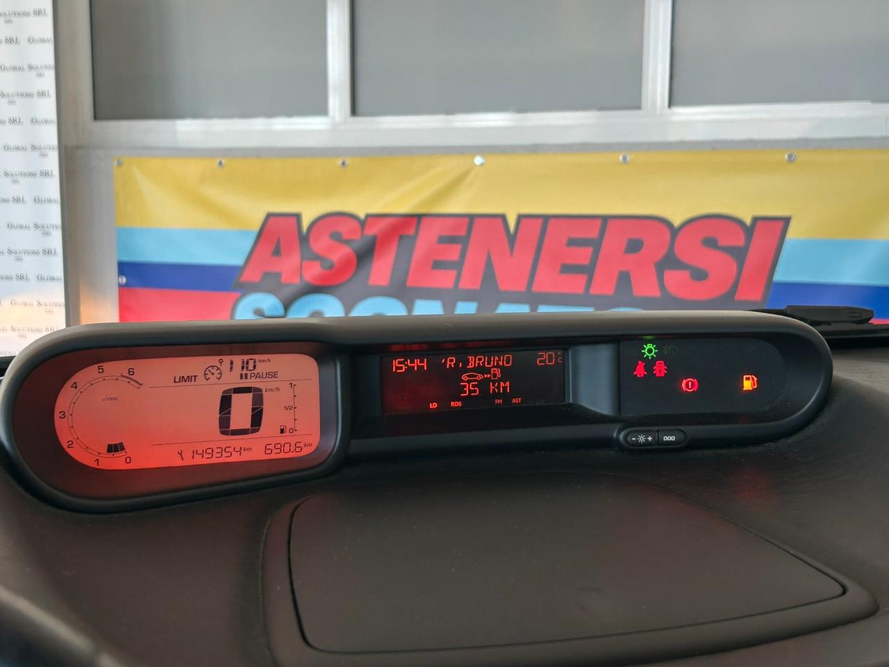 Citroen C3 Picasso *VERSIONE EXCLUSIVE* ONESTA* SALOTTO IN VELLUTO* SPAZIOSA*COLORE BOLLICINA CHAMPAGNE FRANCESE*