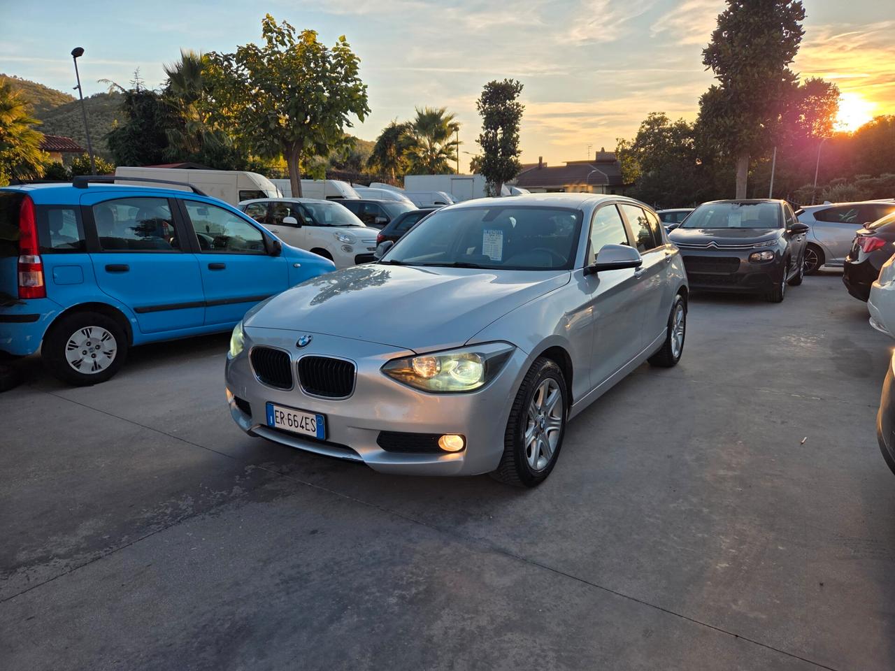 Bmw 118 118d 5p. Urban