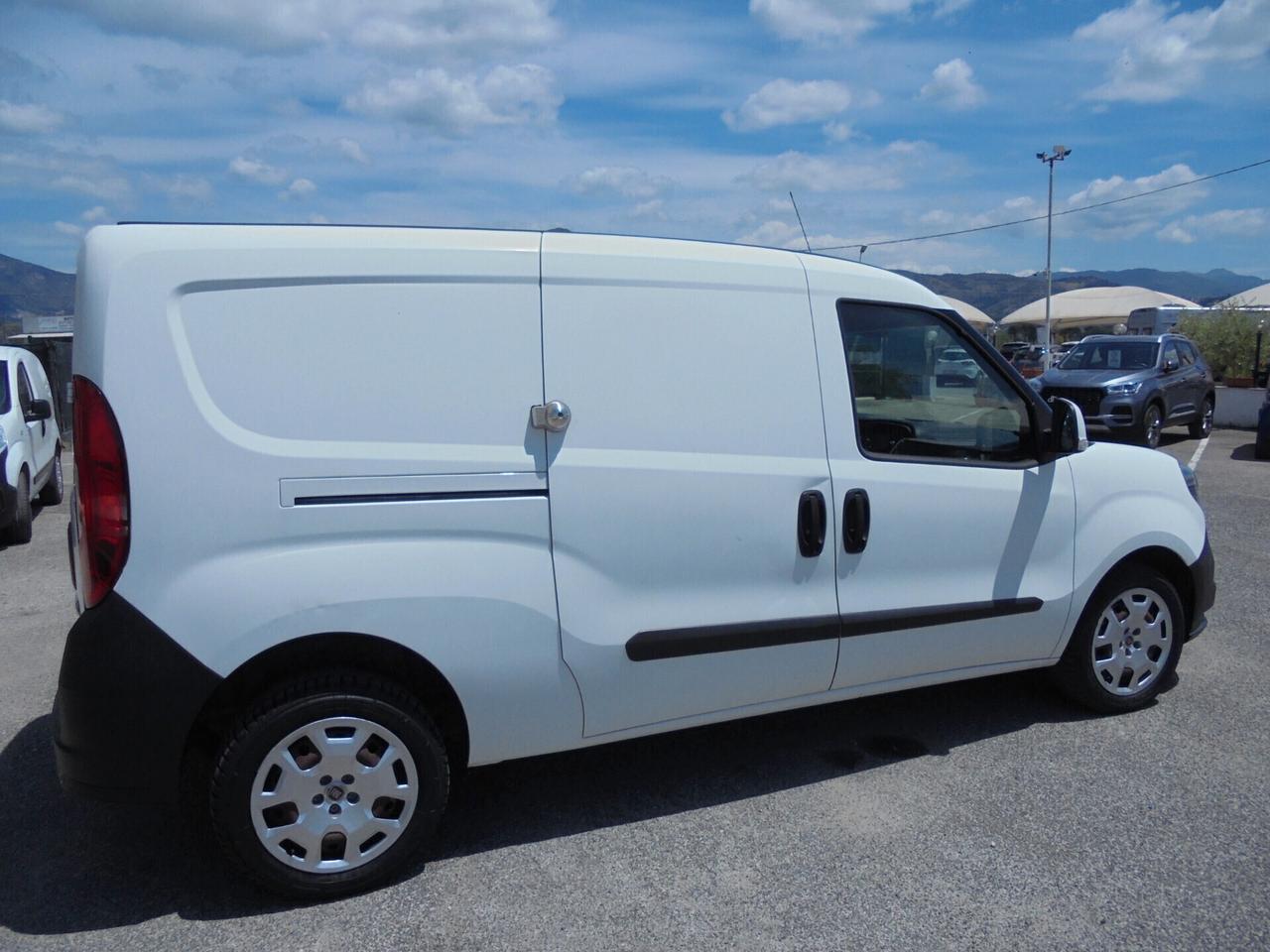 Fiat Doblò MAXI 1.4 T-Jet Natural Power PL-TN Cargo Maxi Lamierato SX