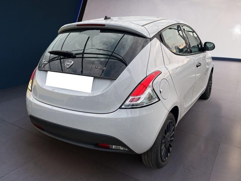 Lancia Ypsilon III 2015 1.0 firefly hybrid Silver s&s 70cv