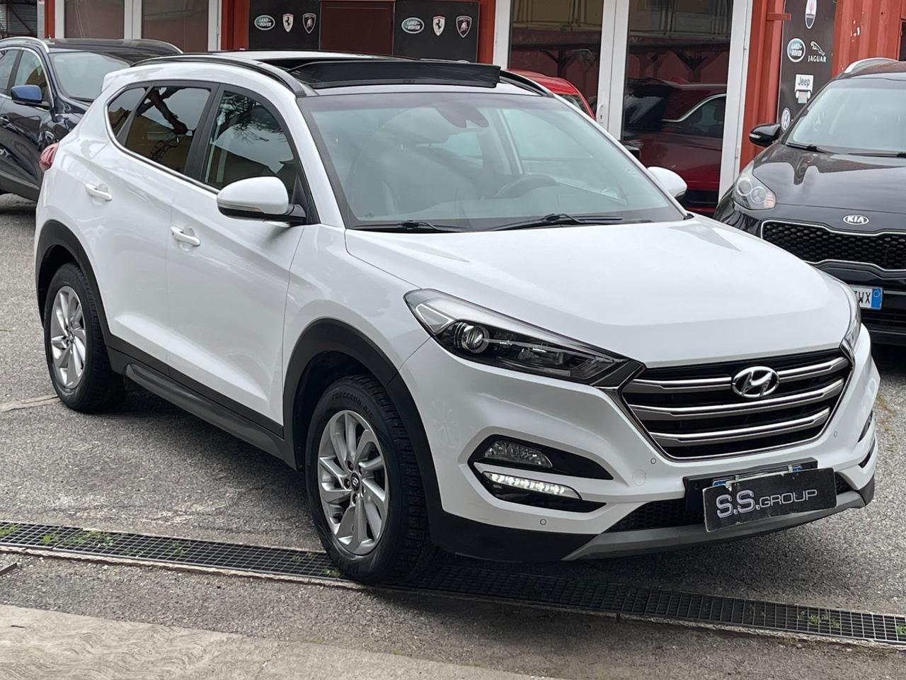 Tucson 1.7 CRDi- Sound Edition-pelle-tetto-unipro-