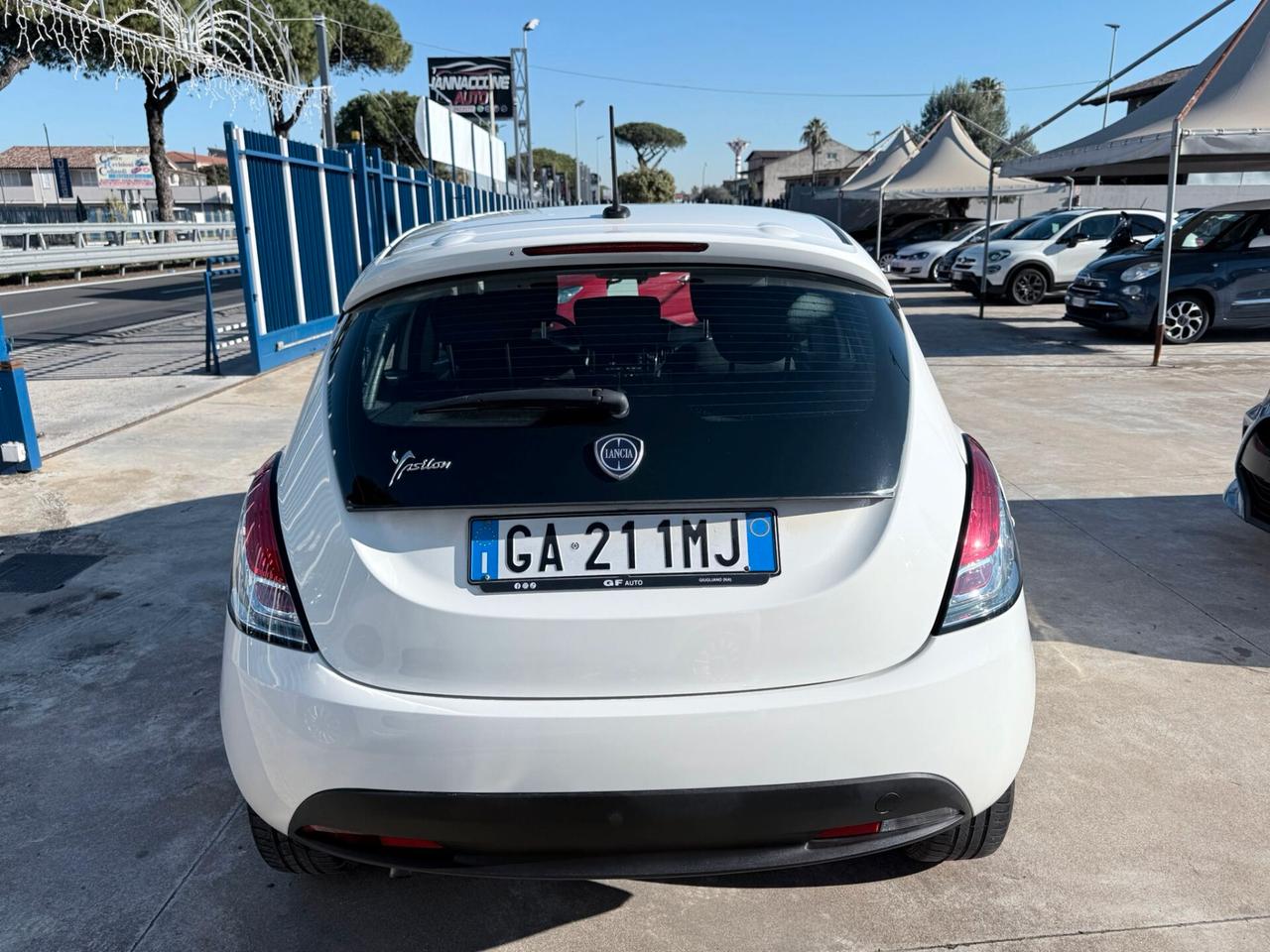 Lancia Ypsilon 1.2 69 CV 5 porte S&S Platinum
