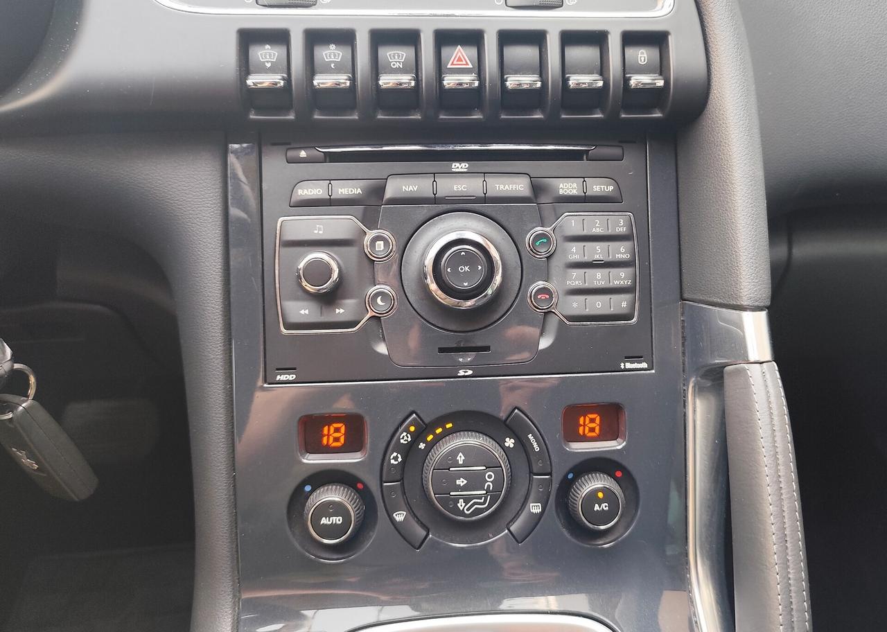 Peugeot 3008 HYbrid4 163cv 4x4