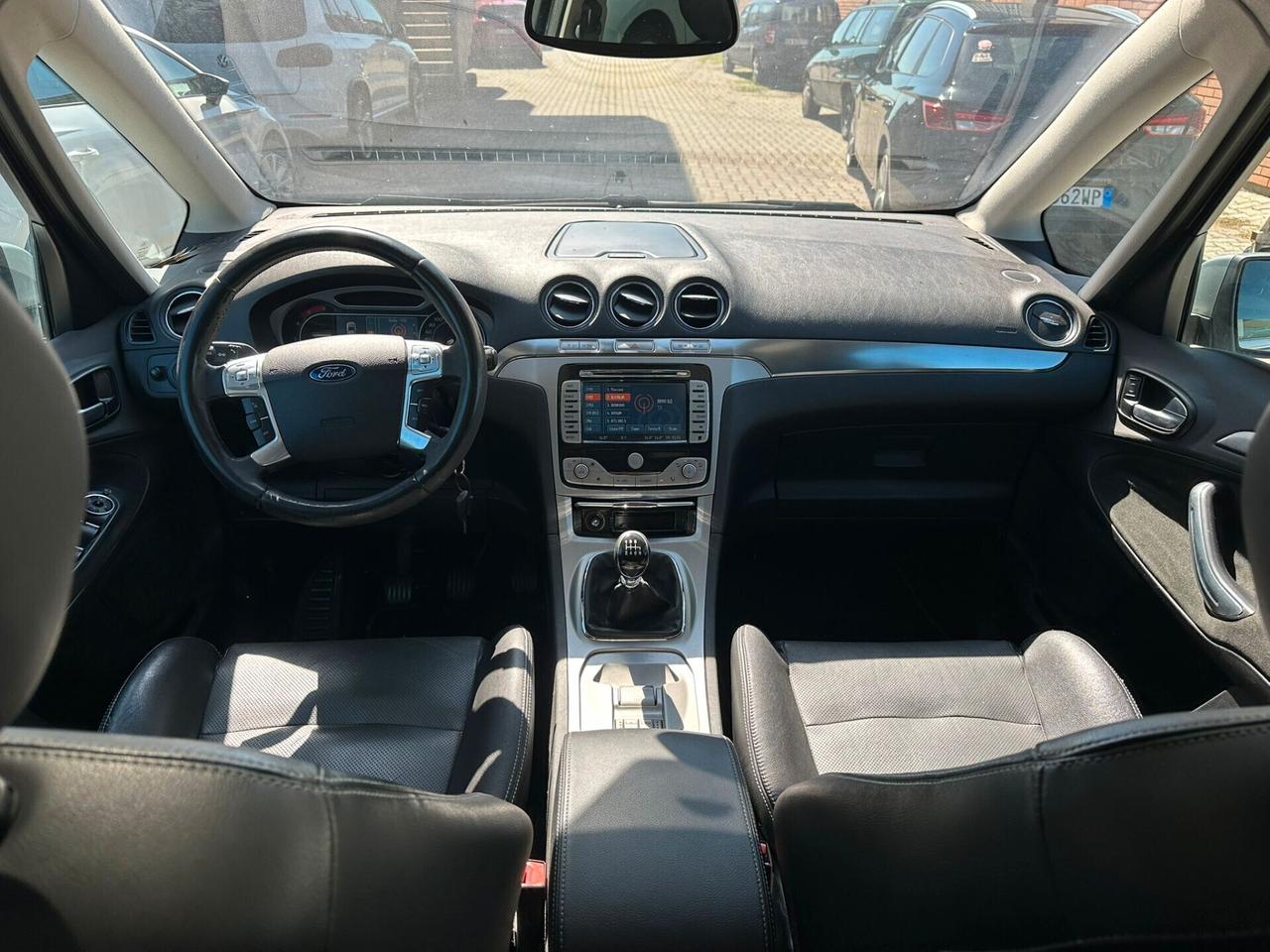 Ford Galaxy 2.2 TDCi 175 CV Ghia DPF