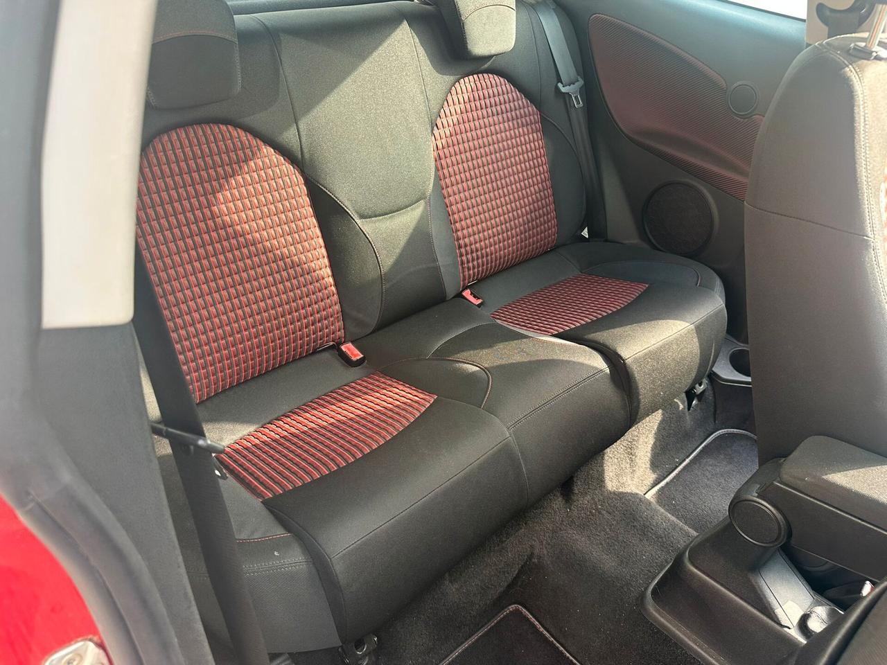 Alfa Romeo MiTo 1.6 JTDm 16V Distinctive Sport Pack