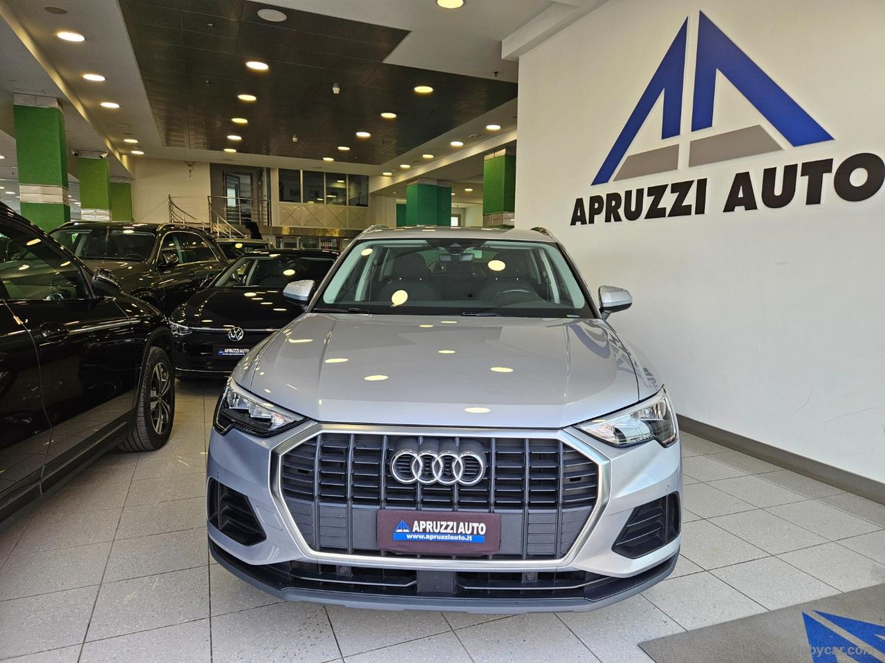 AUDI Q3 35 TDI S tronic Business