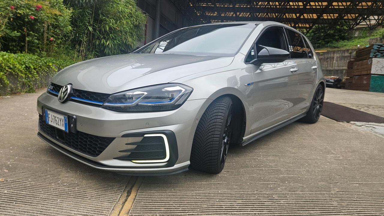 Volkswagen Golf GTE 1.4 TSI DSG 5p. Plug-In-Hybrid